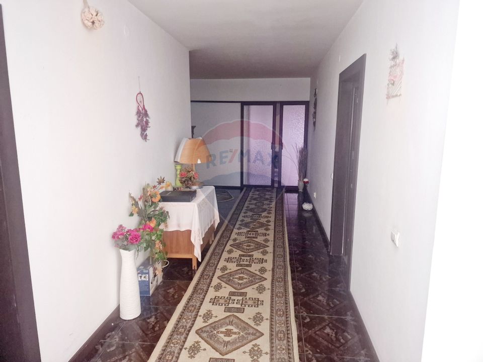 12 room House / Villa for sale