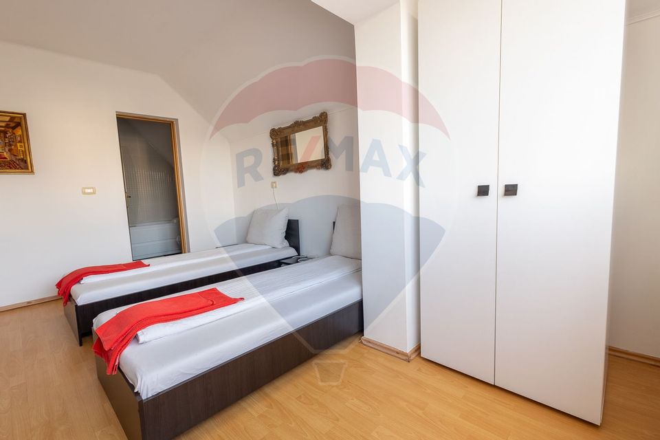 9 room Hotel / Pension for sale, Aurel Vlaicu area