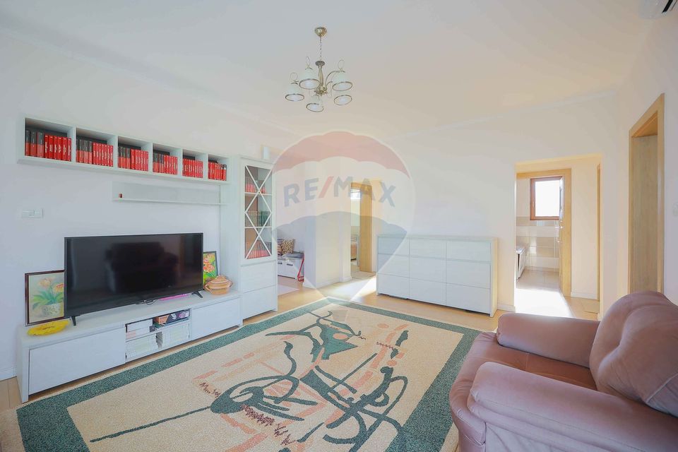 5 room House / Villa for sale