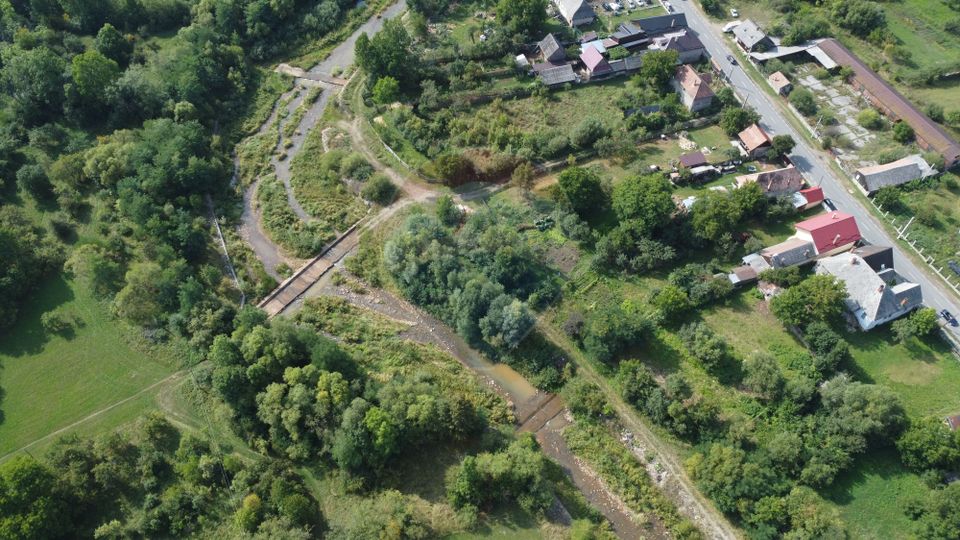 Teren 10.000 mp Calatele – Apuseni, langa rau, ideal investitie turism