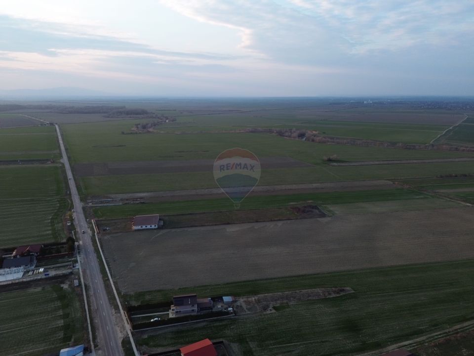 Teren 12,360mp Botarlau / Strada Unirii