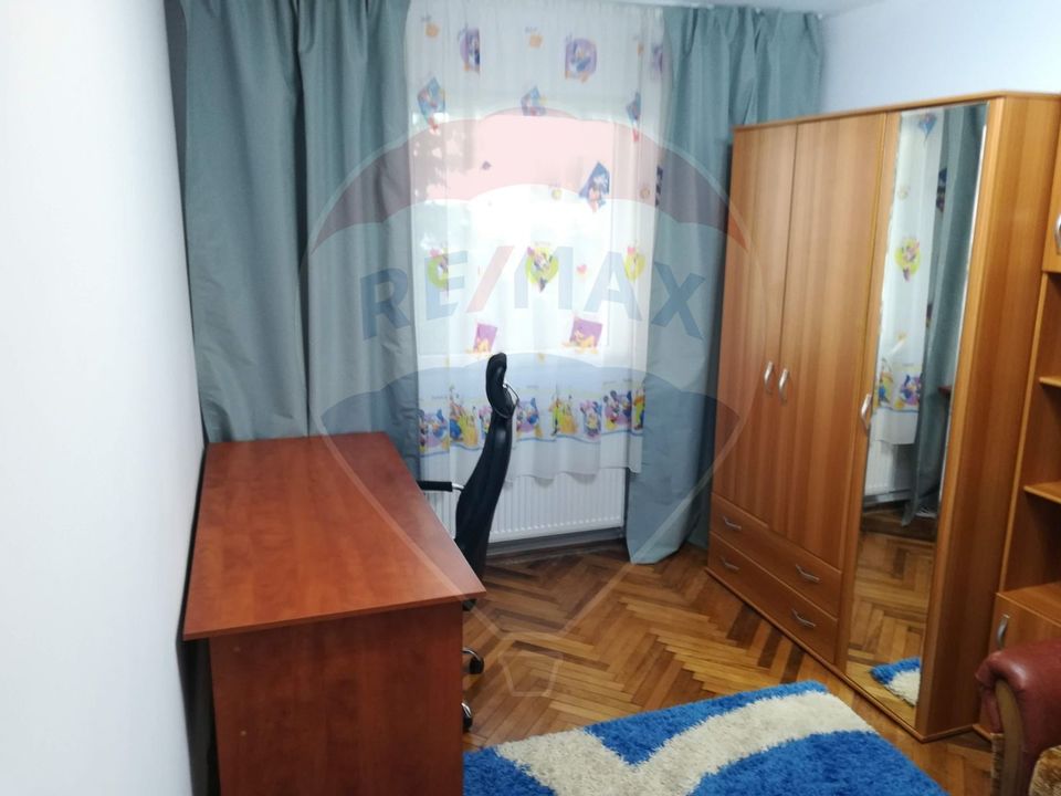 Apartament cu 3 camere de inchiriat in Manastur