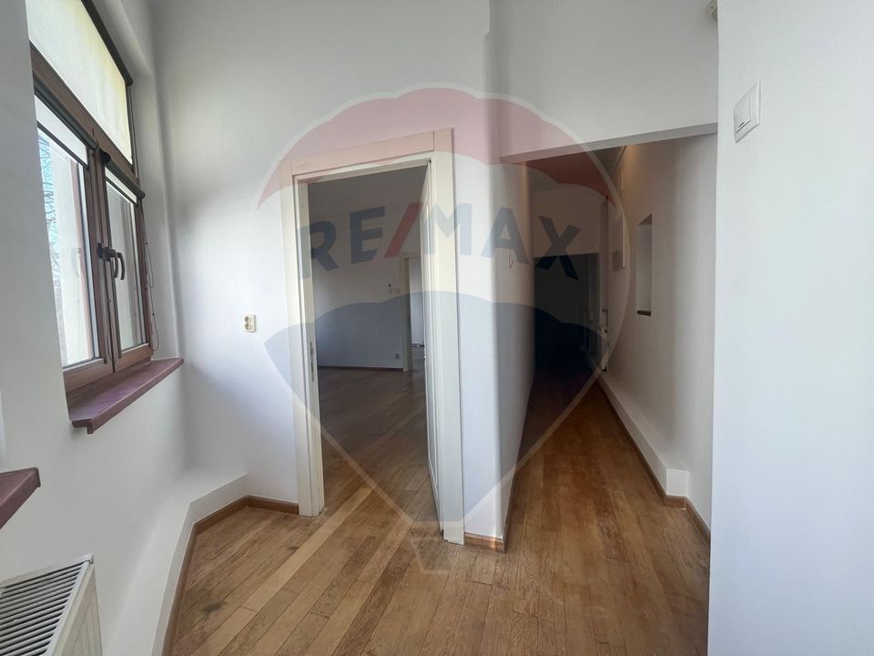 Inchiriere apartament cu 6 camere decomandat/circular-Cismigiu
