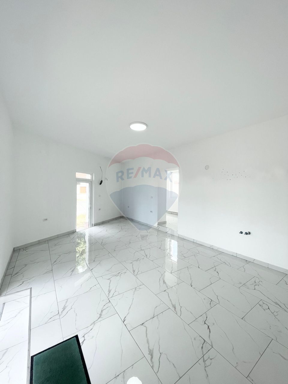 Spațiu comercial stradal de inchiriat