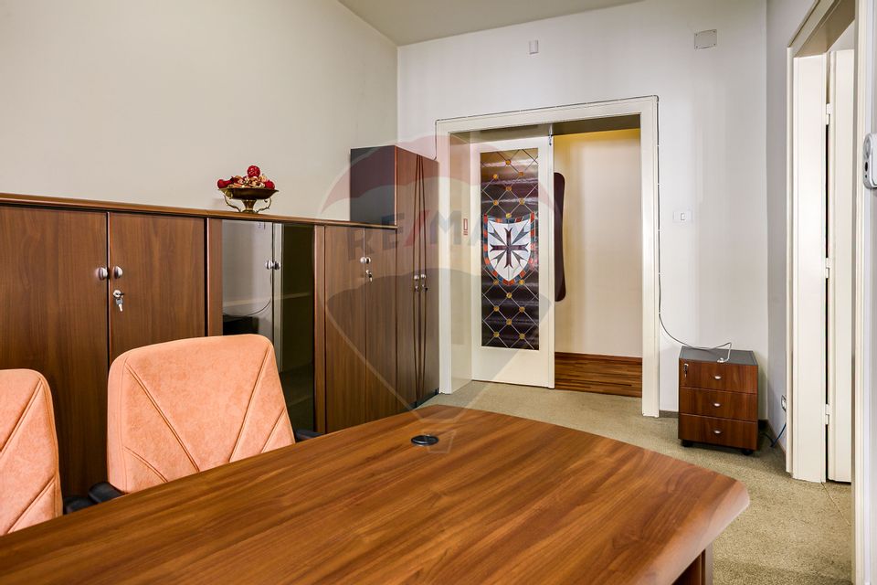 Spațiu birouri de 60 m² de închiriat în zona Ultracentral