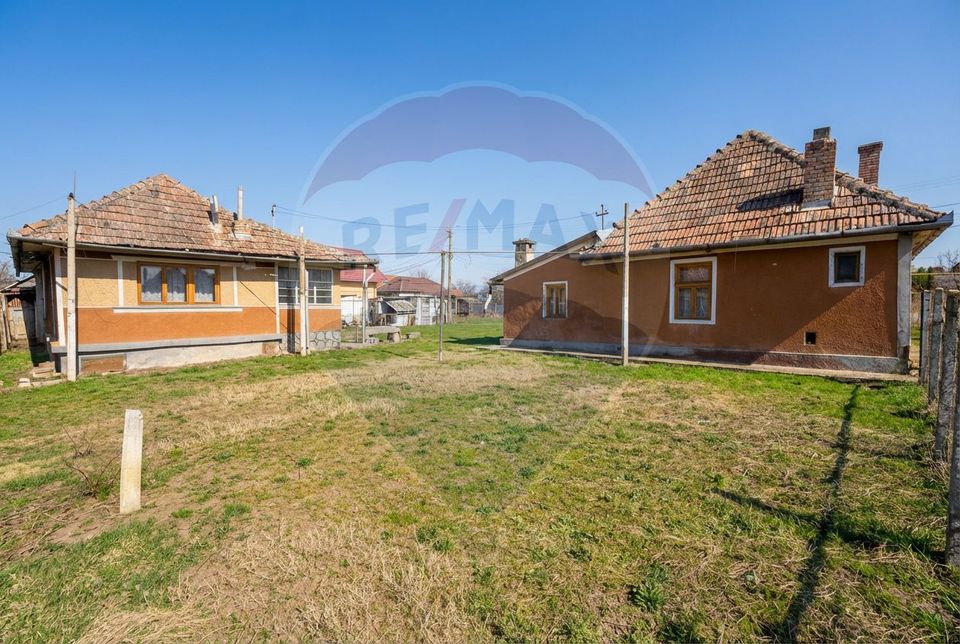 5 room House / Villa for sale, Exterior Est area