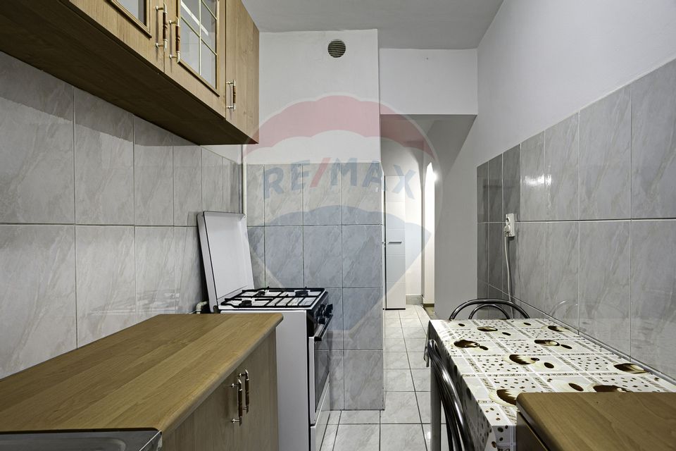 Apartament cu 2 camere Zona Aurel Vlaicu + PARCARE