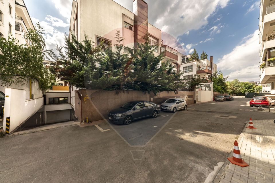 4 room Apartment for sale, Herastrau area