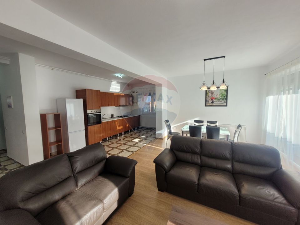 Apartament de inchiriat decomandat 3 camere 2 parcari zona Selimbar