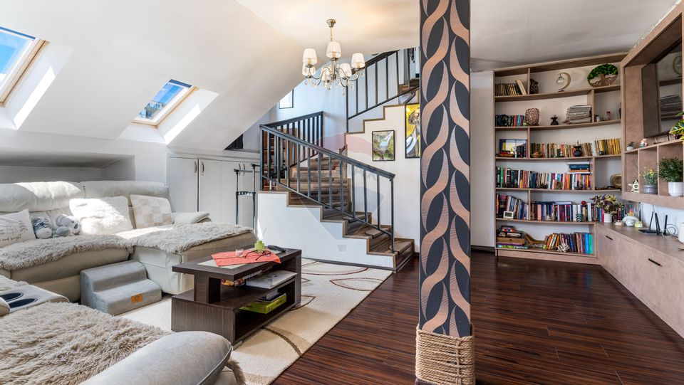 4 room Apartment for sale