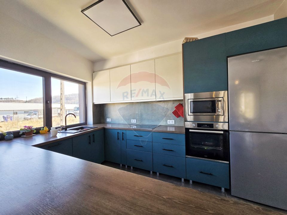 4 room House / Villa for sale