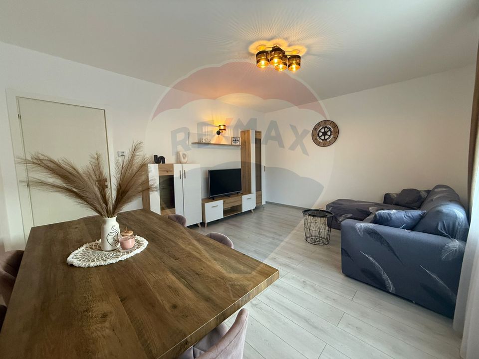 Apartament cu 3 camere, 2 bai și loc de parcare