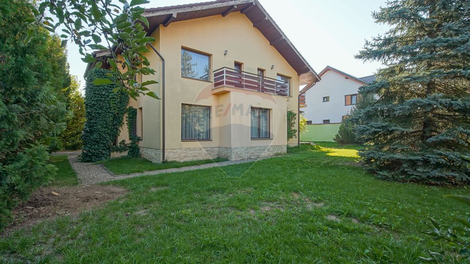 Casă de închiriat, "acasă" în mijlocul naturii, aproape de Brașov!