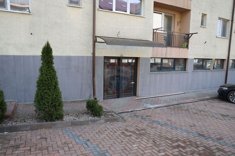 Spațiu comercial de 317mp de vânzare