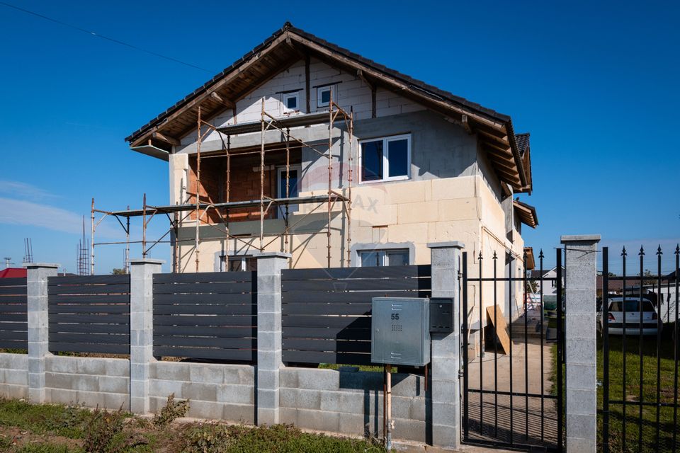 6 room House / Villa for sale