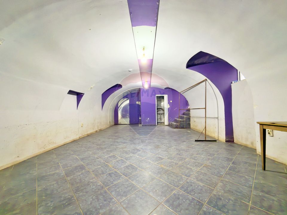 45sq.m Commercial Space for sale, Central area