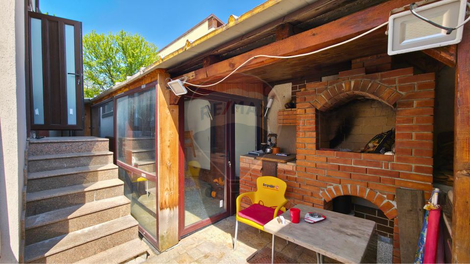 7 room House / Villa for sale, Giulesti area