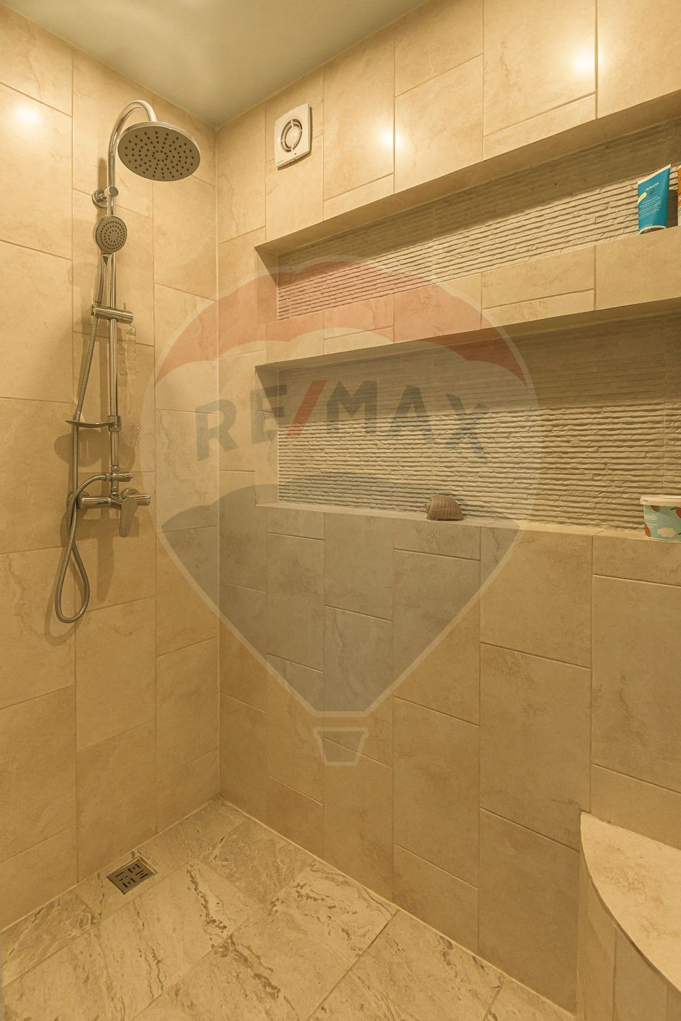 Casă  |  4 camere  |  Bragadiru  |