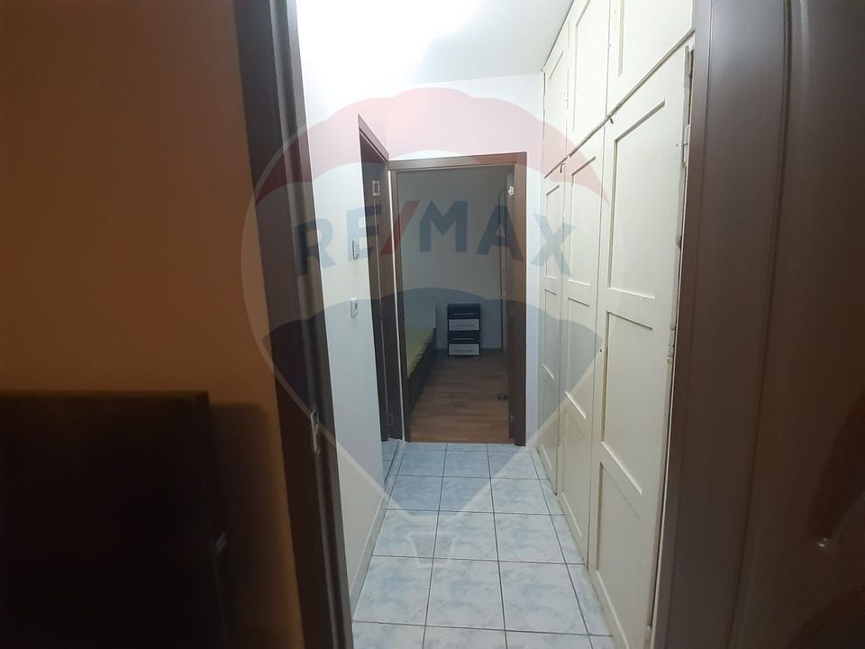 Apartament cu 2 camere de vânzare în zona Micalaca