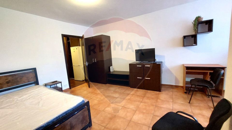 Studio rental, 2 minutes metro Iancului