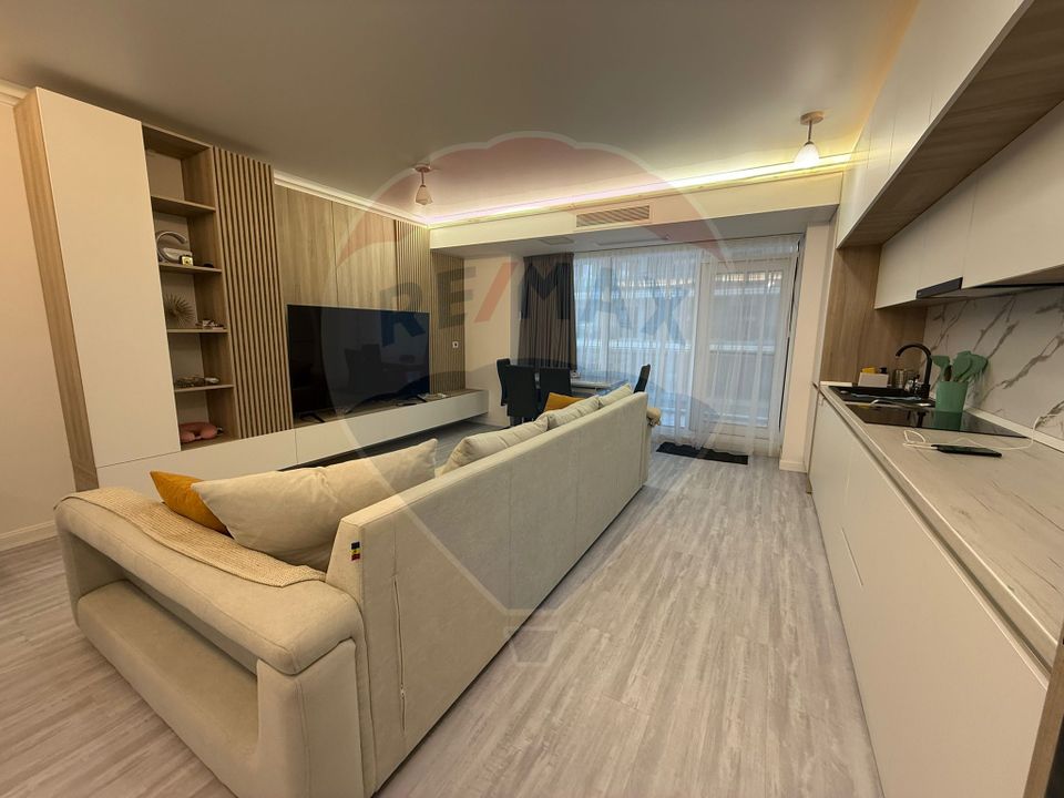 Apartament 2 camere de vanzare White Titanic +loc de parcare