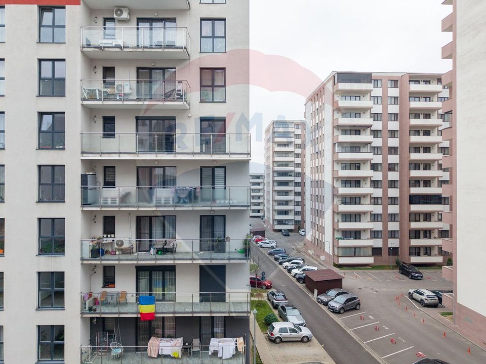 3 room Apartment for sale, Tractorul area