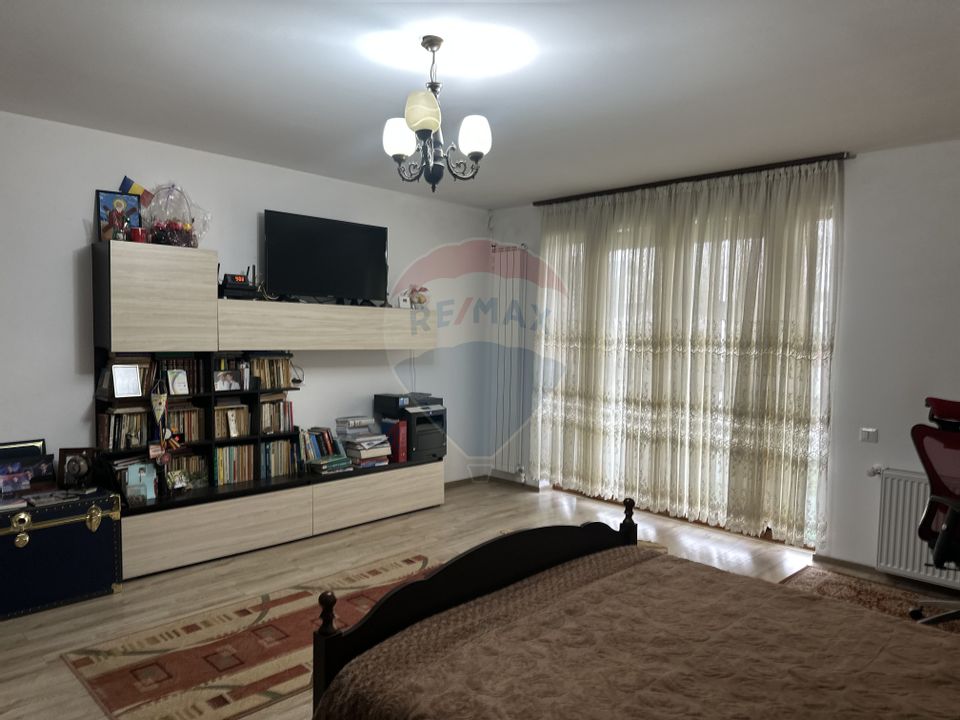 4 room House / Villa for sale