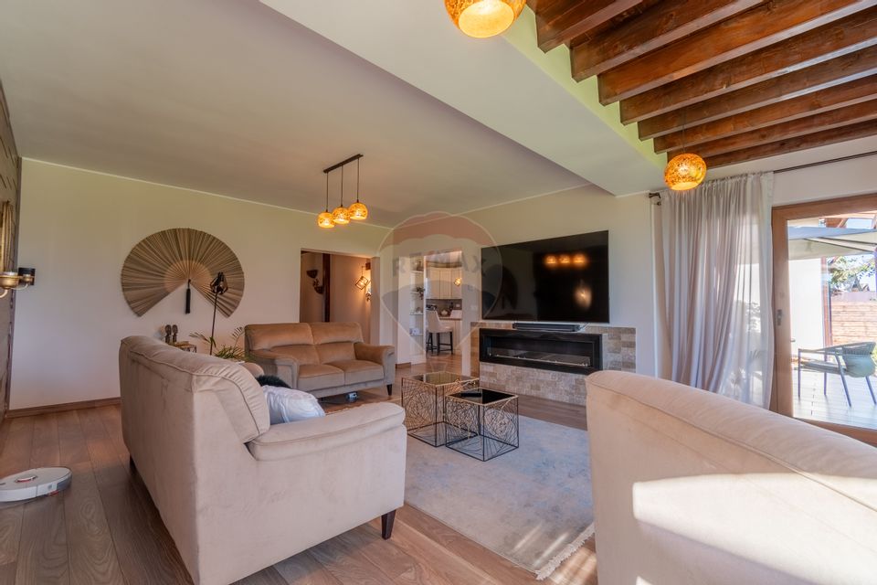 Proprietate exclusivista de vanzare: 2 case | 9 camere | 2000 mp teren