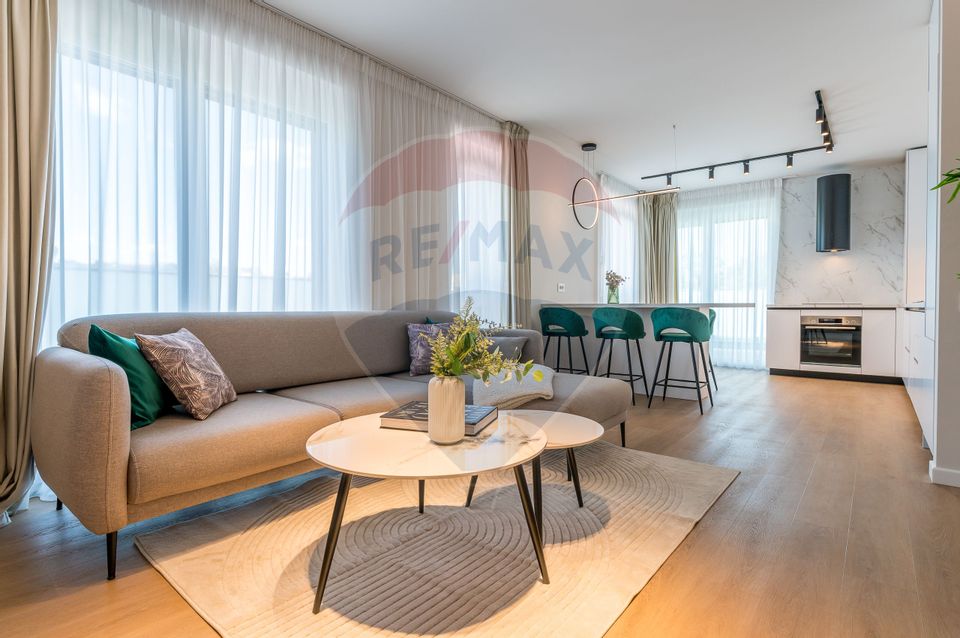 Apartament/Penthouse de lux cu 3 camere de închiriat în Zorilor