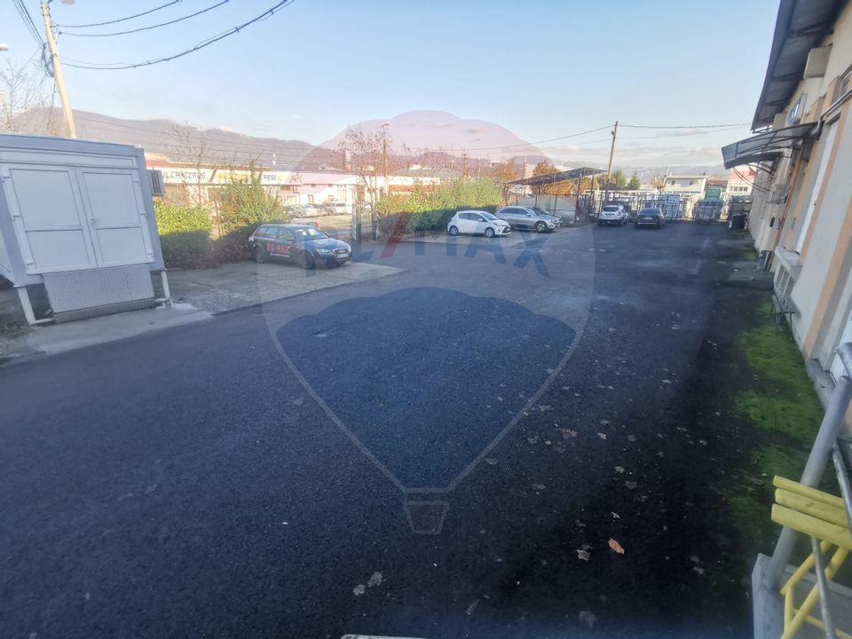 450sq.m Industrial Space for rent, Depozitelor area
