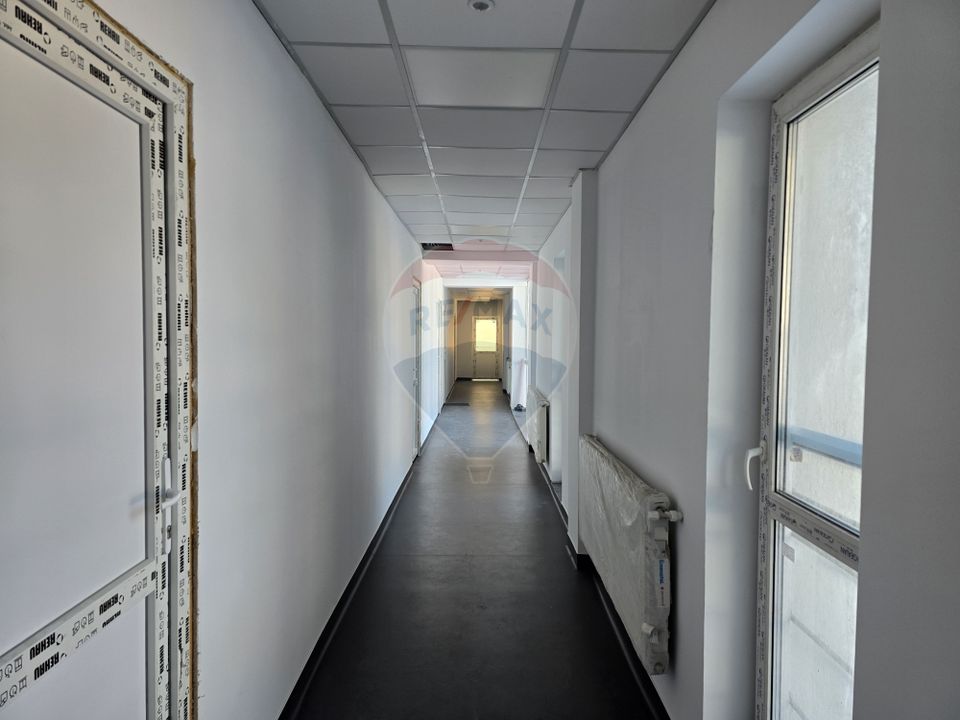 Villa / Guesthouse / Seniors' Asylum, beautiful Moeciu area, parking