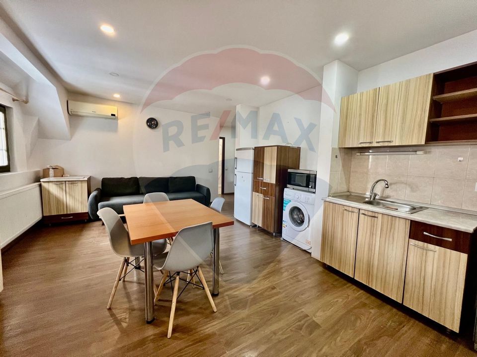 Apartament cu 2 camere de vânzare în zona Central
