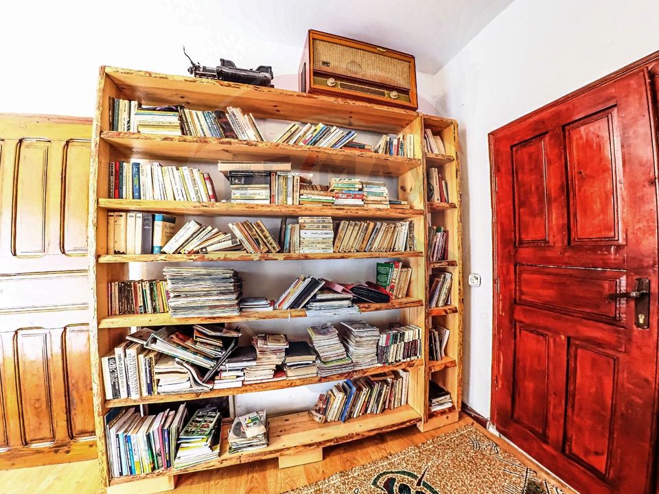 Vila / Pensiune cu 20 camere de vânzare în Câmpulung Moldovenesc, SV