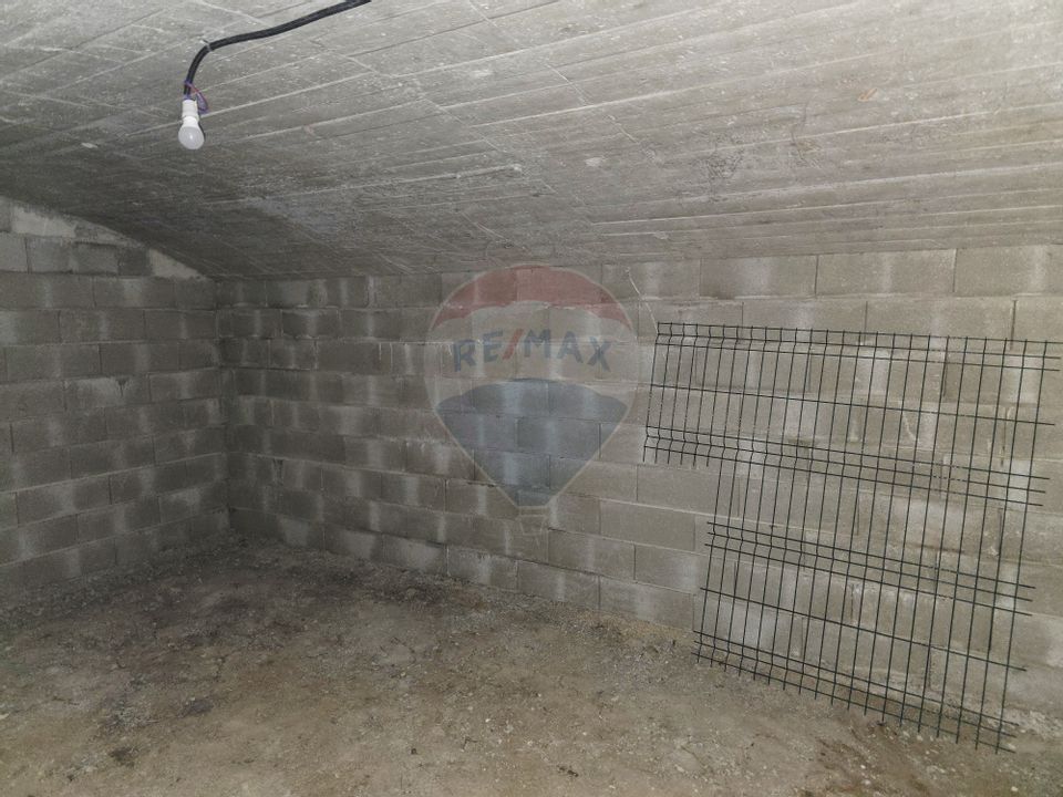 4 room House / Villa for sale