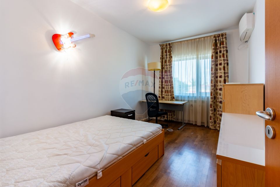 Apartament  cu 4 camere de închiriat în zona Victoriei - Romana