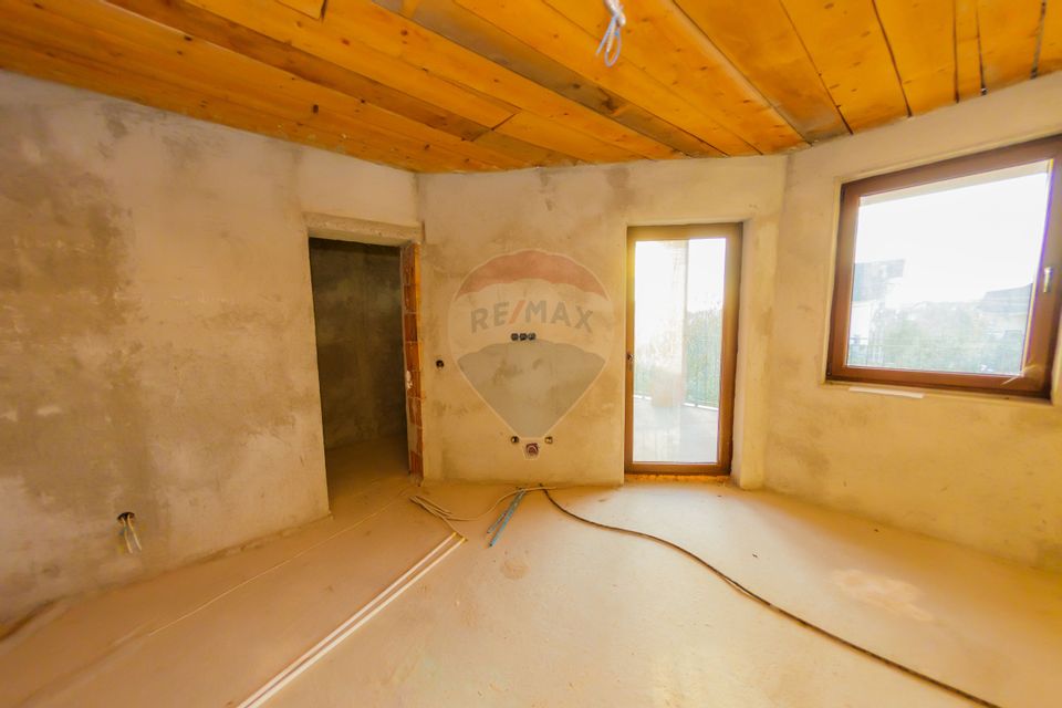5 room House / Villa for sale, Vest area