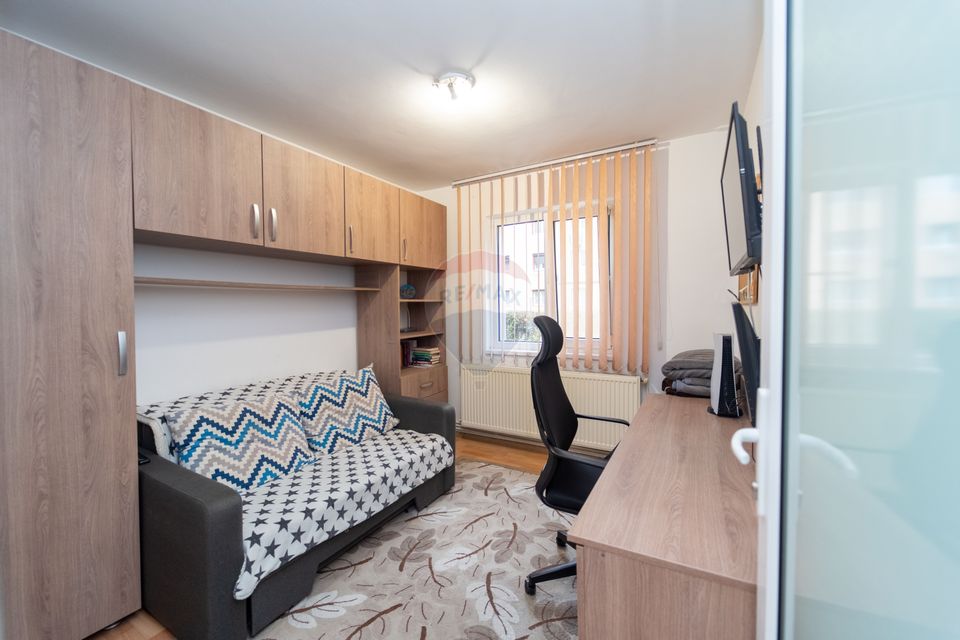 Apartament cu 2 camere, renovat, zona linistita, Florilor!