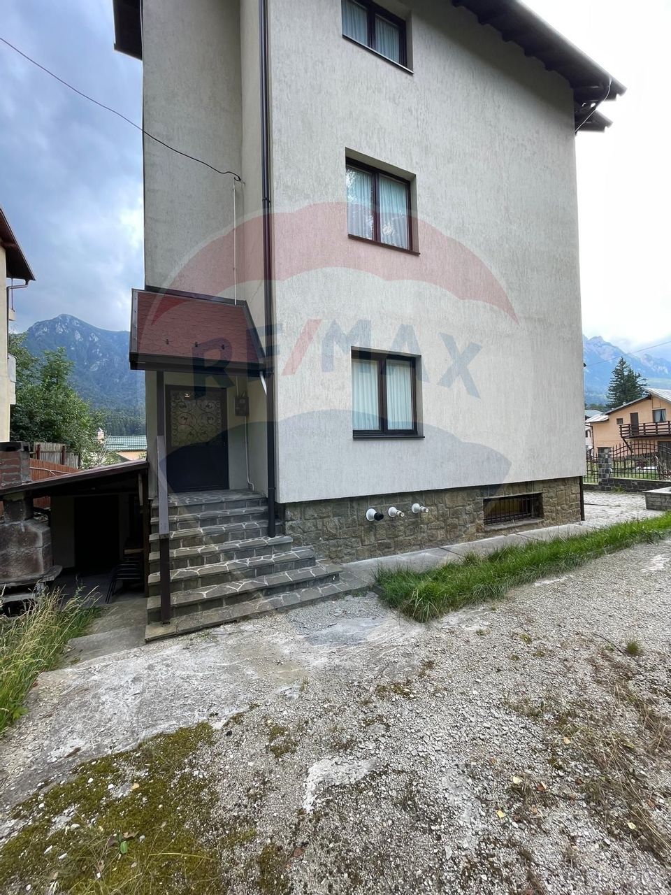 7-room guesthouse | Zamora - Busteni area | Prahova