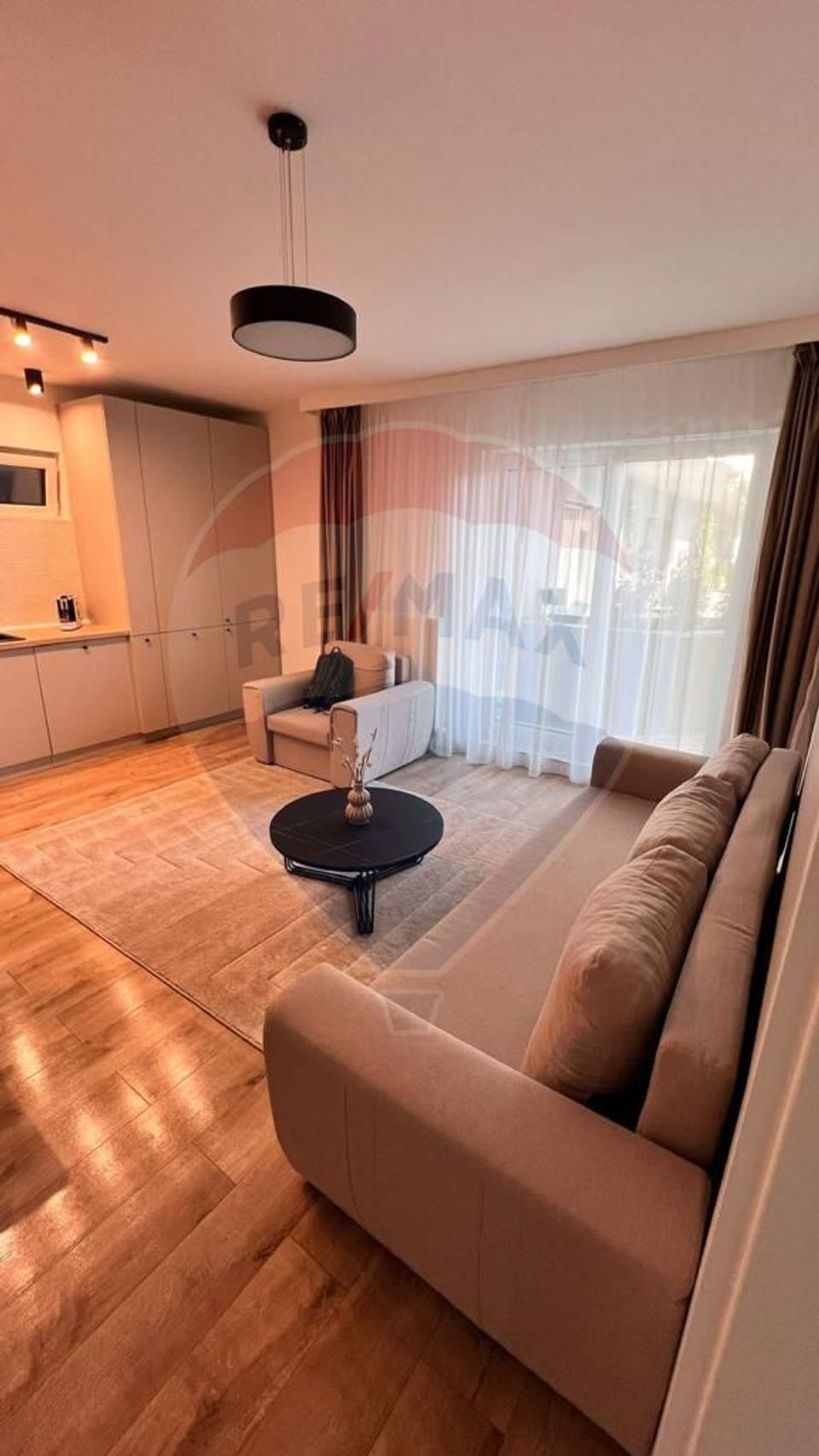Apartament cu 2 camere de închiriat în zona Sopor