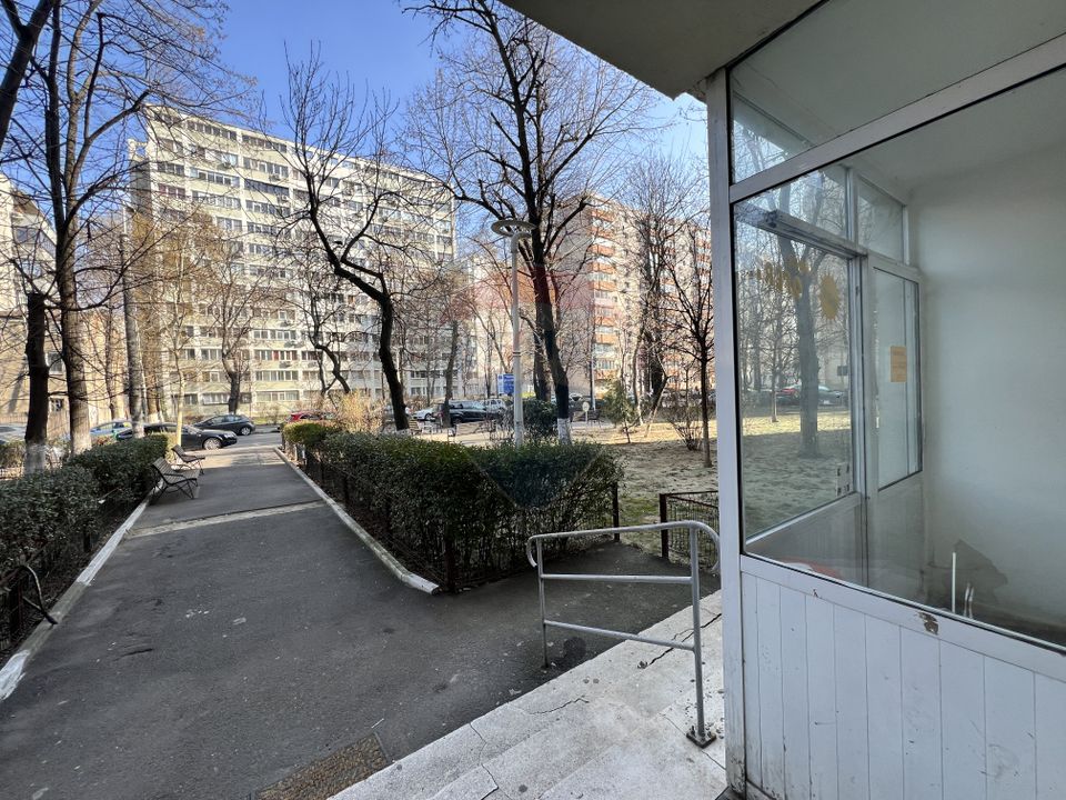 48.8sq.m Commercial Space for sale, Basarabia area