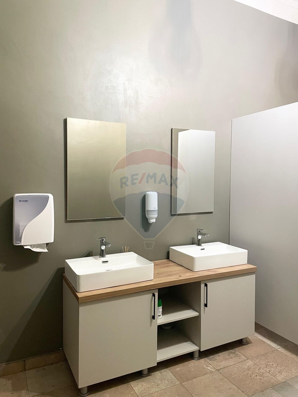 75.73sq.m Office Space for rent, Fortuna area