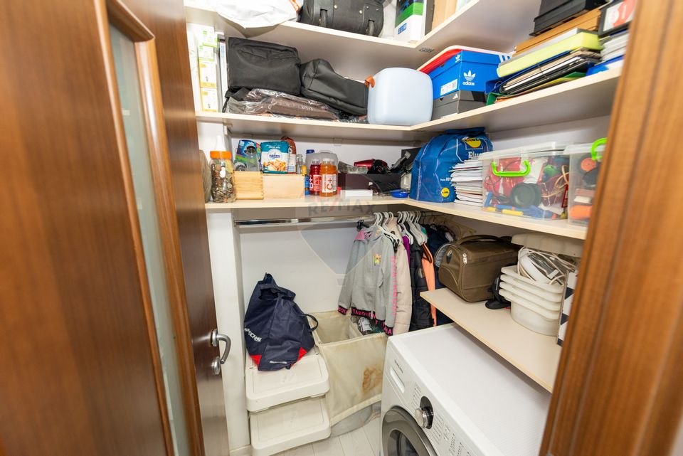 Apartament 3 camere de vanzare Timpuri Noi, Loc parcare ADP si Boxa