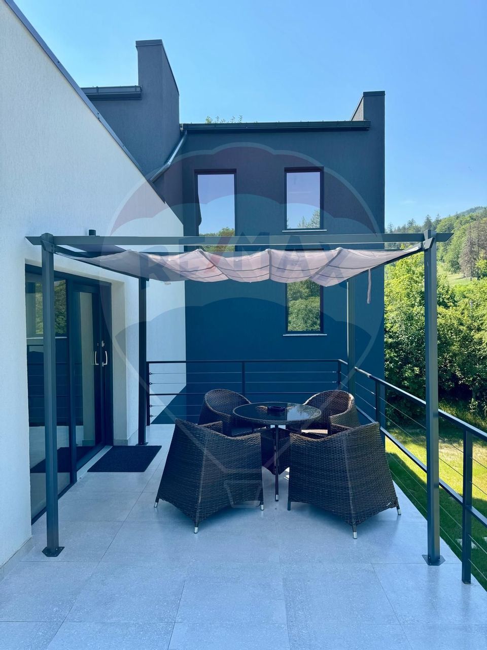 Vanzare Vila la munte