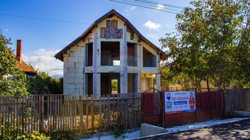 4 room House / Villa for sale