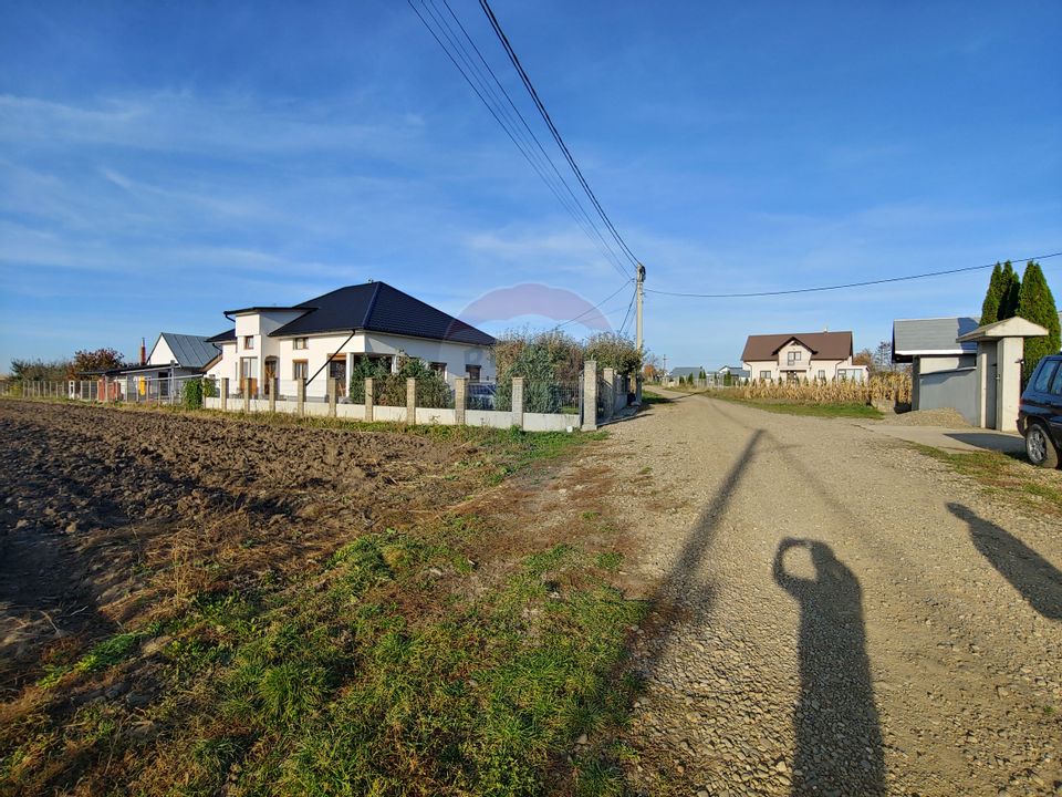 Land 2,950sqm Suceava / Drumul principal