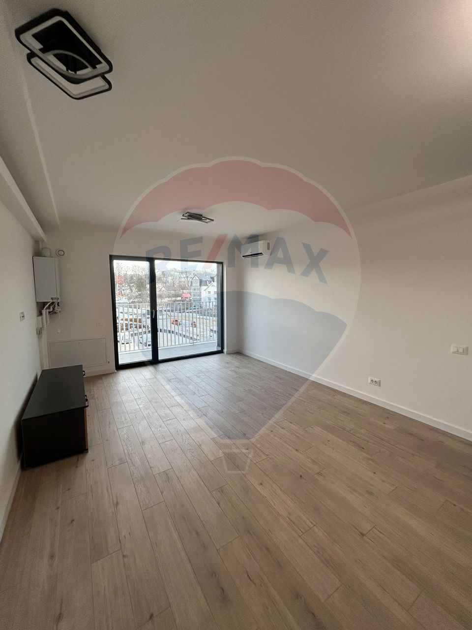 Apartament cu 2 camere de închiriat în complexul Avanera