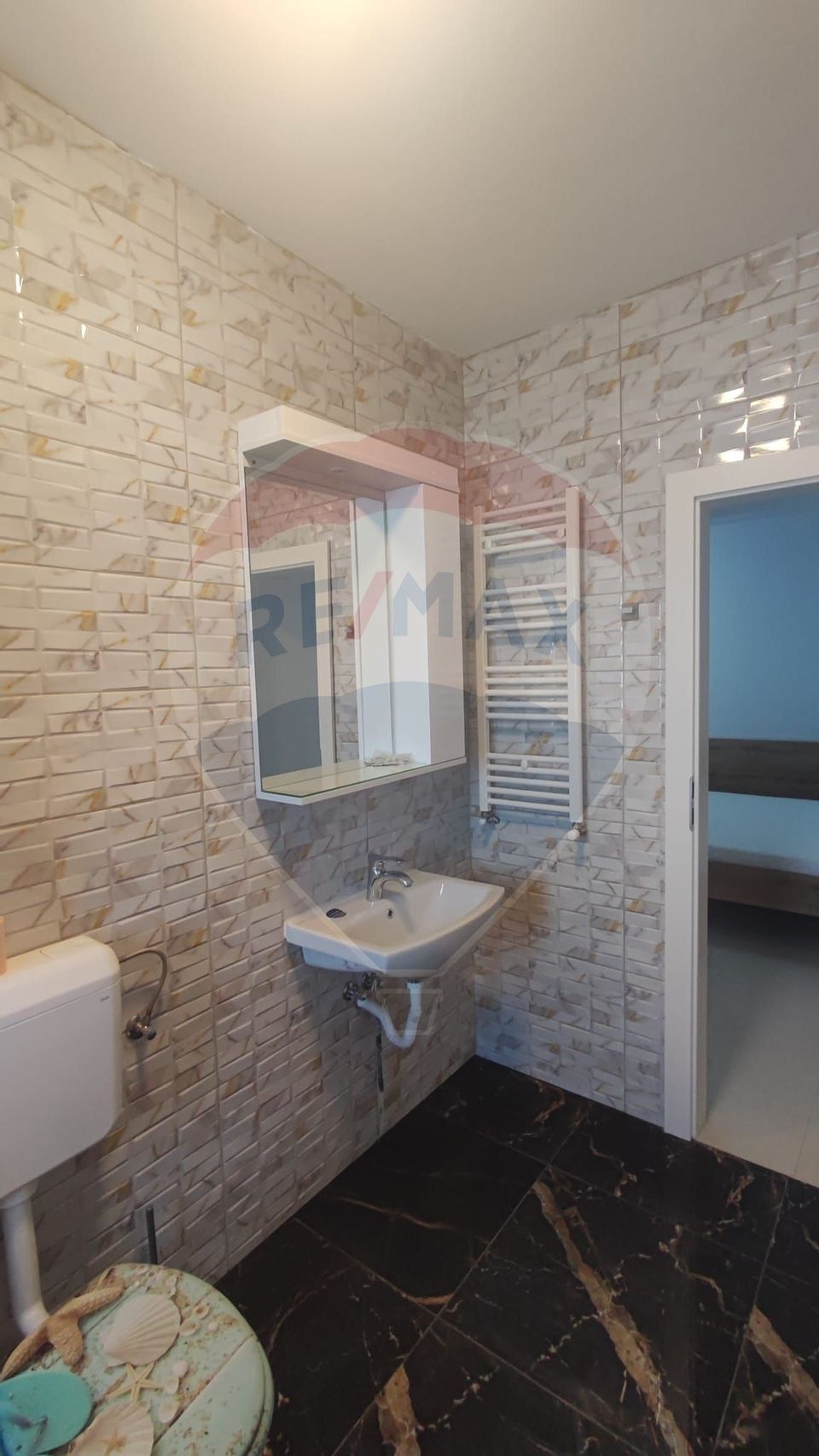 Apartament studio de inchiriat cu parcare inclusa zona ultracentral