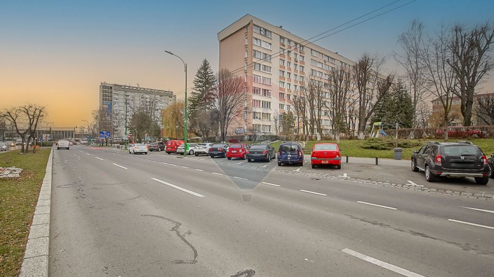 Comision 0% | Ap. 3 camere, etaj 1, complet renovat – Bd. Victoriei