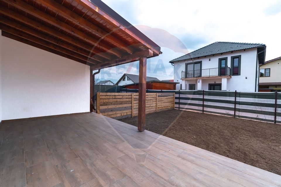 4 room House / Villa for sale