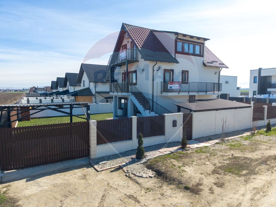 Proprietate speciala, cu destinatii multiple, Sanpetru/ Harman!